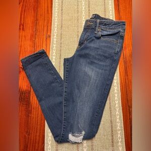 GAP Blue Skinny Jeans with Classic Denim Style